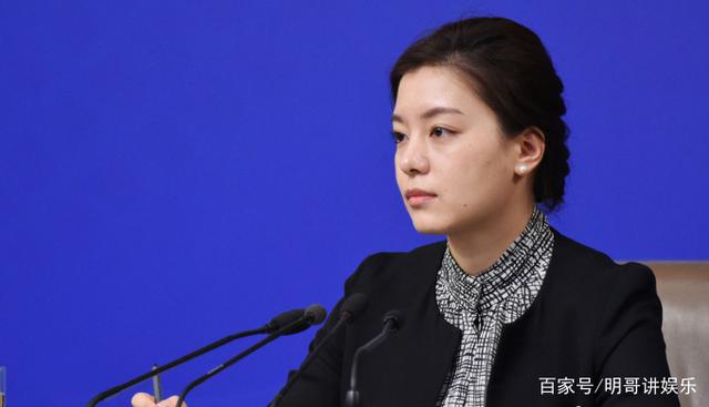 她是最美翻譯官,外交部的冰山美人,網(wǎng)友:顏值與實(shí)力并存